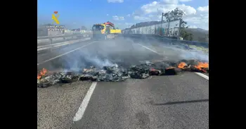 La Guardia Civil investiga a cuatro personas como supuestos autores del corte de la A-8 en Castropol el 29 de enero