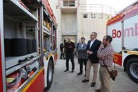 Los bomberos de la Diputación de Alicante incorporan cuatro autobombas y un furgón de salvamento