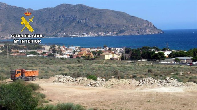 Guardia Civil investiga a cuatro personas por realizar obras ilegales