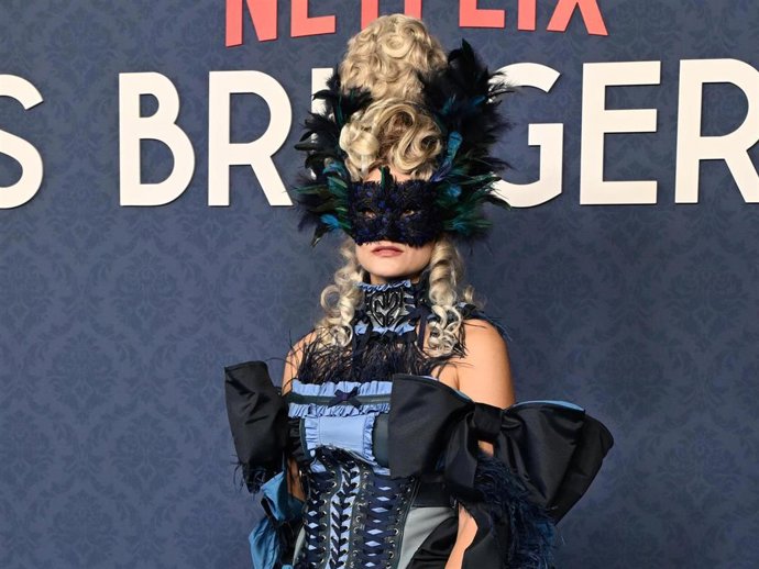 Alba Carrillo, espectacular en el baile de máscaras de 'Los Bridgerton' en el Casino de Madrid