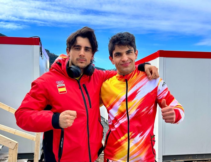 Jaume Pueyo (izda) y Marc Colell (dcha) en los Juegos Olímpicos de Milán y Cortina d'Ampezzo 2026