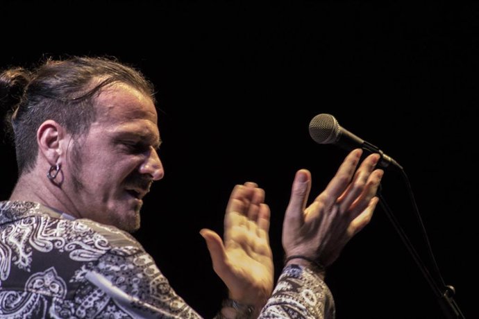 Archivo - El cantautor Nolasco en imagen de archivo. 