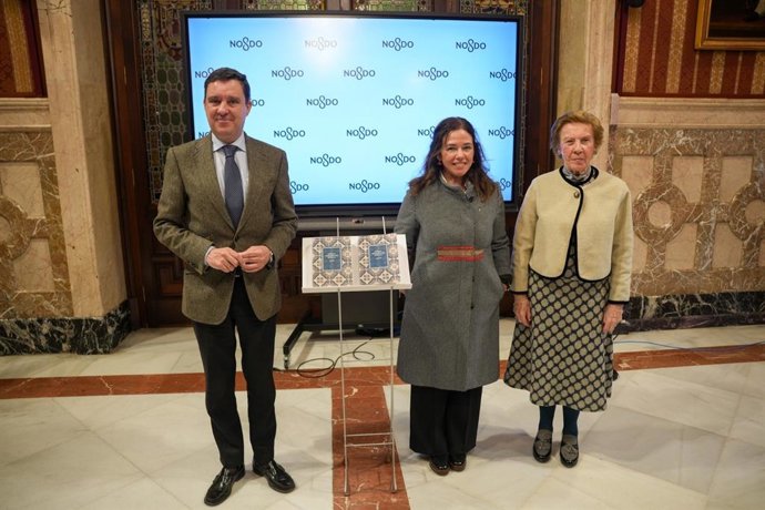 El delegado de Urbanismo del Ayuntamiento de Sevilla, Juan de la Rosa, en la presentación de un nuevo libro de la Colección Azulejo.