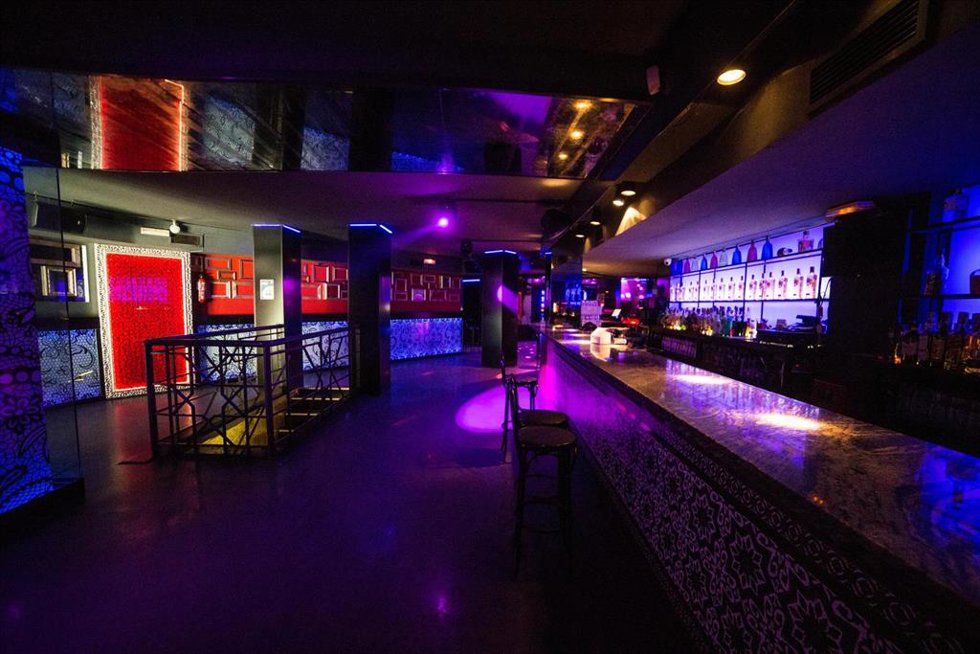 Archivo - Interior de la discoteca La Cartuja (Calle de la Cruz, 10), en Madrid (España), a 3 de julio de 2020.