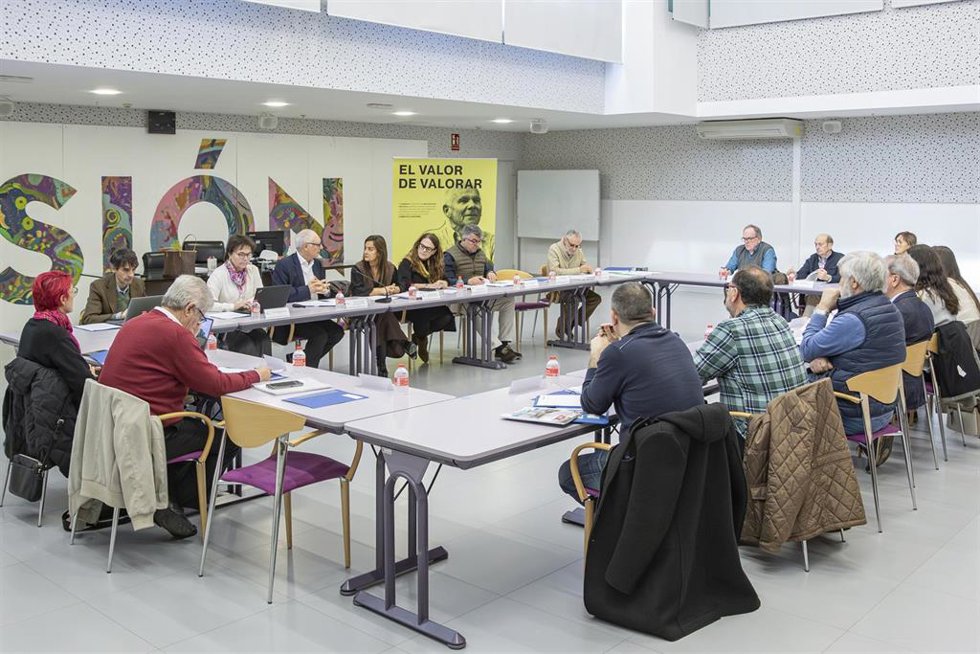 La consejera de Inclusión Social preside el Consejo de Personas Mayores.