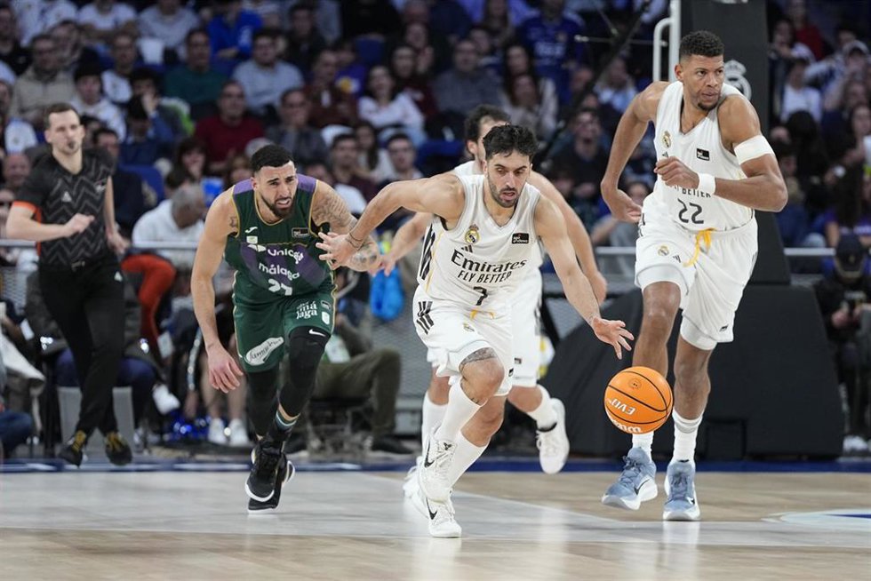 Archivo - Facu Campazzo durante el Real Madrid-Unicaja de la Liga Endesa 25-26