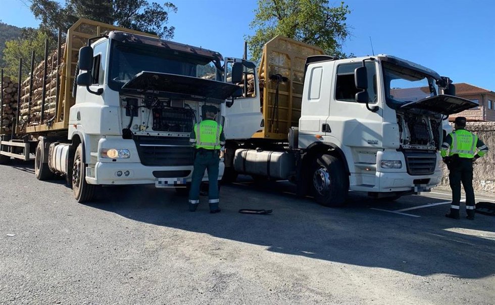 Camiones durante una campaña de inspección de la DGT