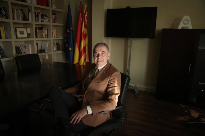 El nuevo director de la Oficina Antifrau de Catalunya (OAC), Josep Tomàs Salàs, en su despacho de Barcelona.