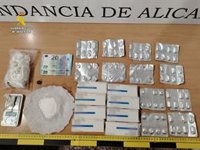 Desmantelan un punto de venta de drogas junto a un salón de apuestas en Guardamar del Segura