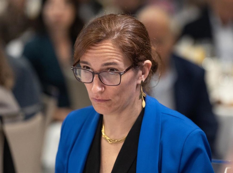 Archivo - La ministra de Sanidad, Mónica García, durante un desayuno informativo de Europa Press