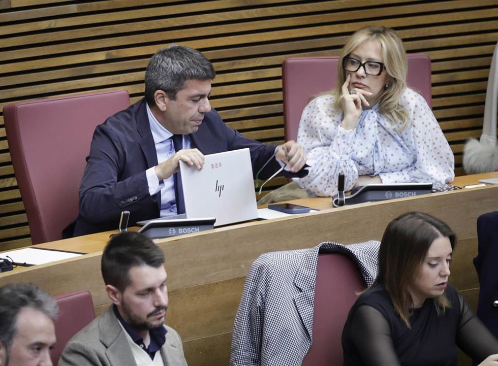 El 'expresident' de la Generalitat y diputado del PP en Les Corts, Carlos Mazón, durante el pleno de este pasado miércoles por la tarde