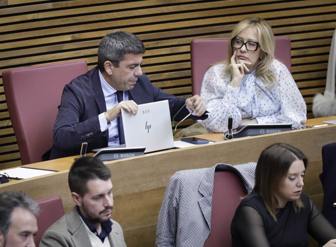 L'expresident de la Generalitat i diputat del PP en LesCorts, Carlos Mazón, durant el ple d'este passat dimecres a la vesprada