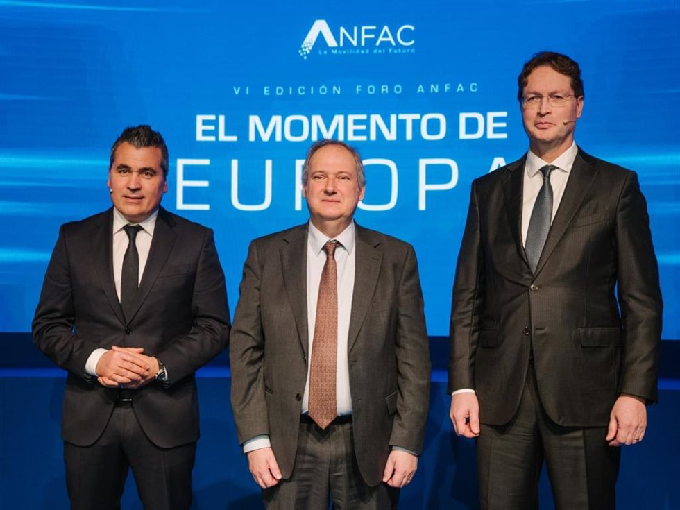 Industria adjudica provisionalmente de 134,7 millones dirigida a 34 proyectos del PERTE VEC IV