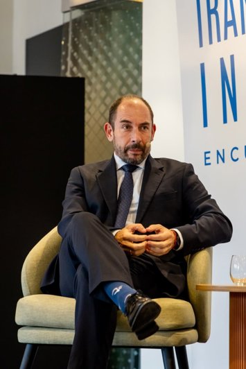 Director de Sostenibilidad de Banca de Empresas de CaixaBank en Canarias, Ignacio Muñoz, durante un encuentro informativo de Europa Press en Canarias