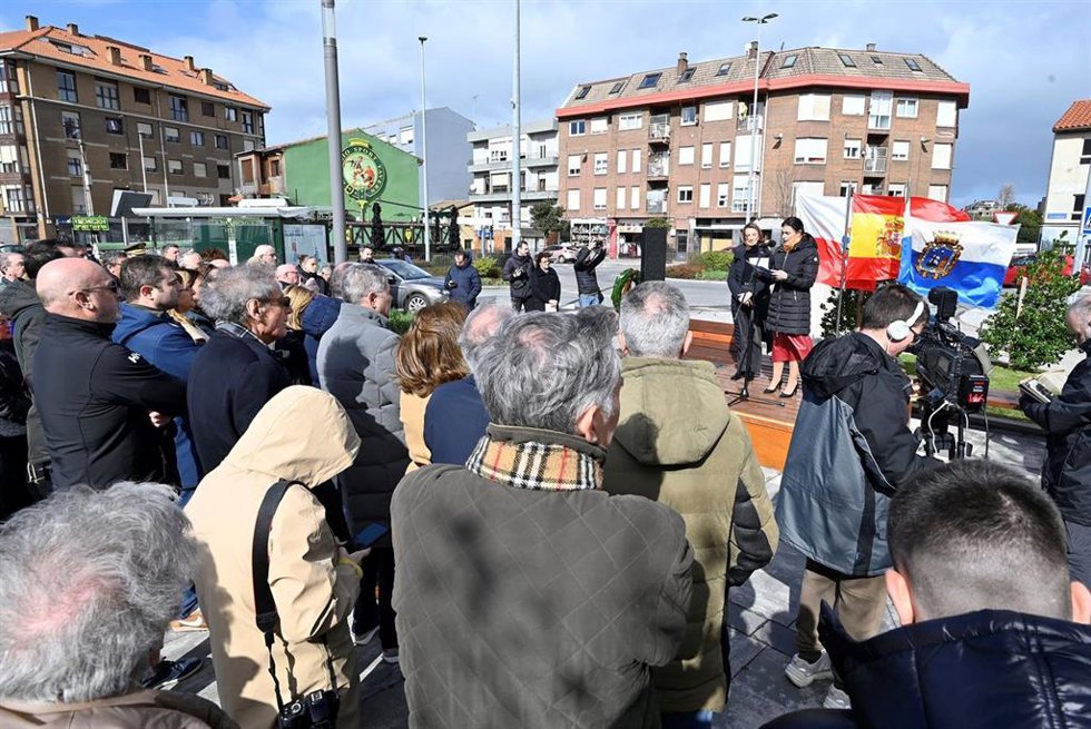 Santander honra a las víctimas en el 34 aniversario del atentado de ETA en La Albericia