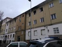 Tres de los heridos en el incendio de Ferrol permanecen en la unidad de quemados y el bombero fue intervenido