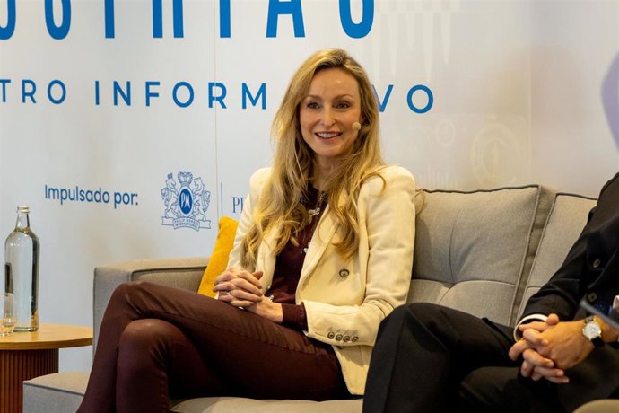 La directora general de Philip Morris Canarias, Ana Quintanilla, durante el encuentro informativo de Europa Press ‘Transformación de las industrias’, en el hotel Livvo Lumm, a 19 de febrero de 2026, en Las Palmas de Gran Canaria, Canarias (España).