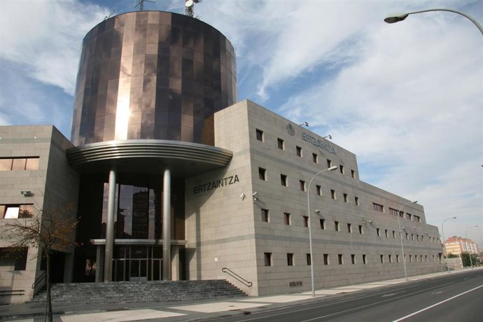 Comisaría de la Ertzaintza en Vitoria