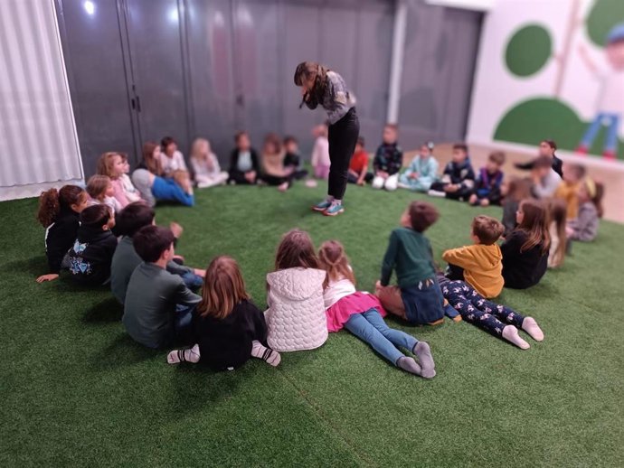 El centro comercial Miramar de Fuengirola (Málaga) acogerá talleres infantiles con juegos en inglés desde este viernes.