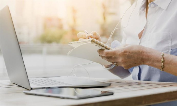 Archivo - Microfinanzas y desarrollo social