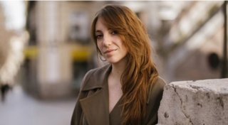 Archivo - La periodista y escritora burgalesa Clara Nuño.