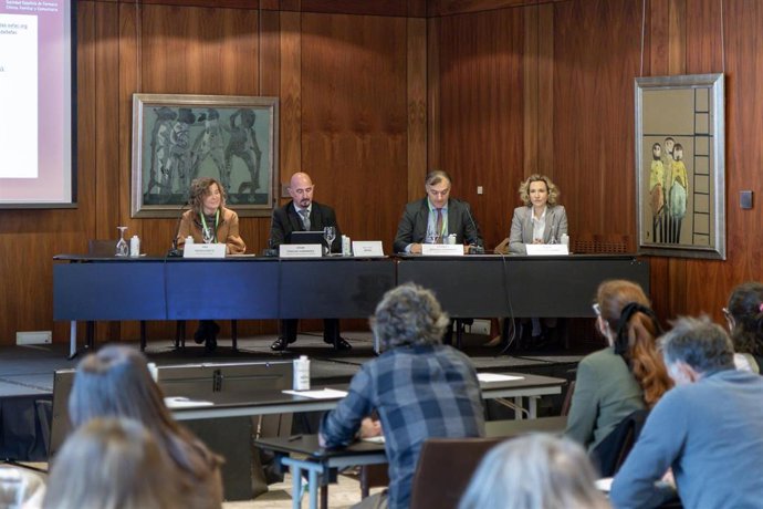 Pascual cree que la farmacia comunitaria tiene una "oportunidad histórica" para integrarse en el sistema sanitario