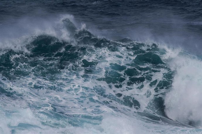Archivo - Estado del mar en Valdoviño debido al temporal por el que se ha activado la alerta naranja, a 3 de diciembre de 2025, en A Coruña, Galicia.