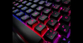 No es por accidente: por qué la J y la F de los teclados tienen un bulto