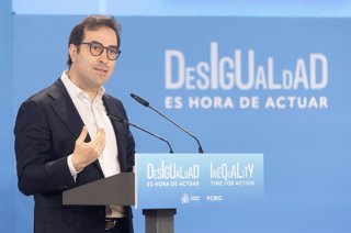 El ministro de Economía, Comercio y Empresa, Carlos Cuerpo, durante la jornada ‘Desigualdad: es hora de actuar’, en la sede del Consejo Superior de Investigaciones Científicas (CSIC), a 20 de febrero de 2026, en Madrid (España). Durante la jornada se abor