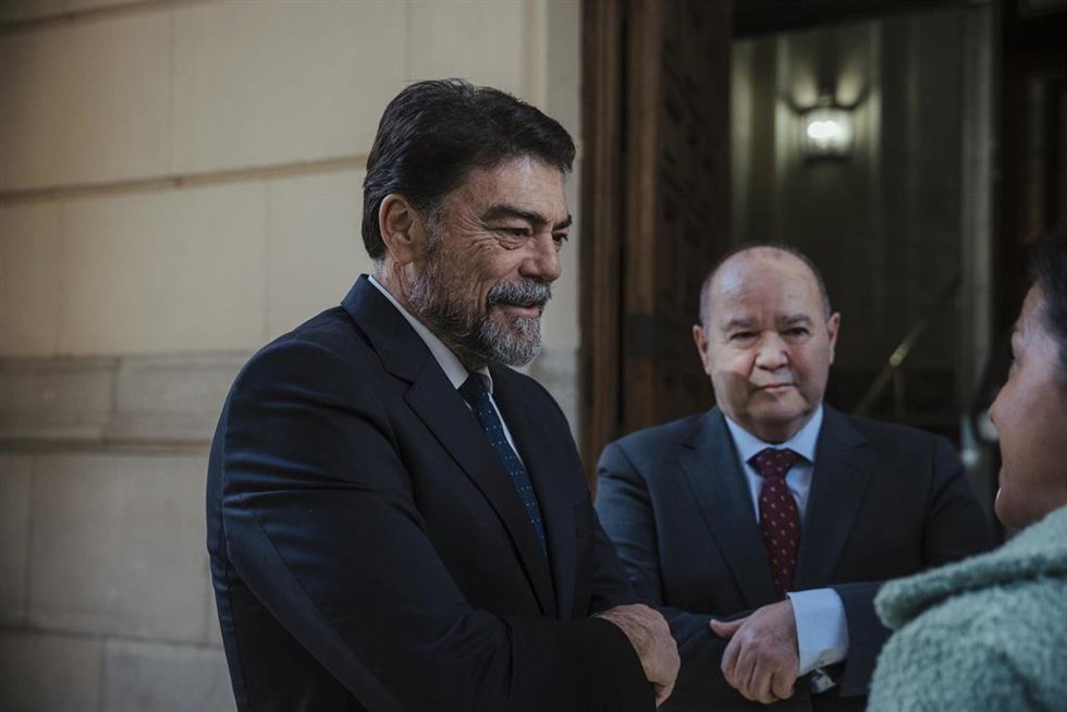 Archivo - El alcalde de Alicante, Luis Barcala, en una imagen de archivo