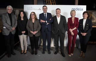 Inauguración de la exposición itinerante ‘Conectados al futuro: la transición energética’.