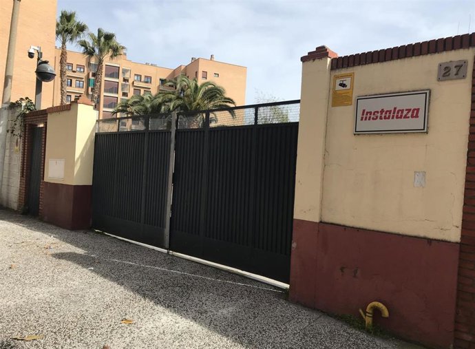 Facahada de la empresa de armamento Instalaza, en el Casco Histórico de Zaragoza