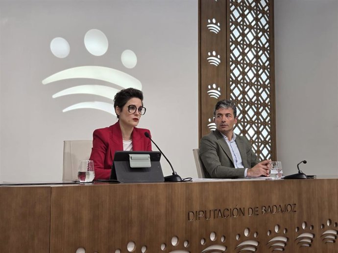 La presidenta de la Diputación de Badajoz, Raquel del Puerto, presenta medidas extraordinarias tras el temporal.