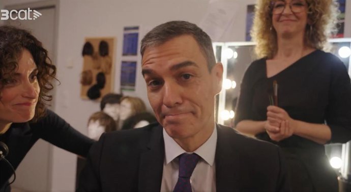Pedro Sánchez sorprende con un cameo en el 20 aniversario de Polònia de TV3: "Quizá deba mejorar la imitación"