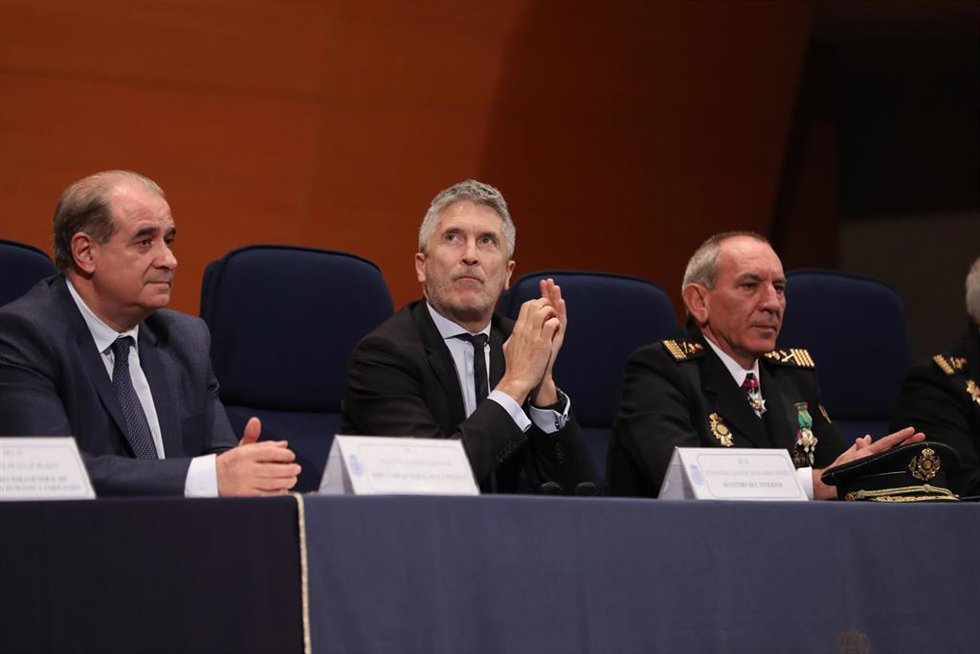 Archivo - El director general de la Policía Nacional, Francisco Pardo, el ministro del Interior en funciones, Fernando Grande- Marlaska y el ex director adjunto operativo de la Policía Nacional, José Ángel González. Archivo