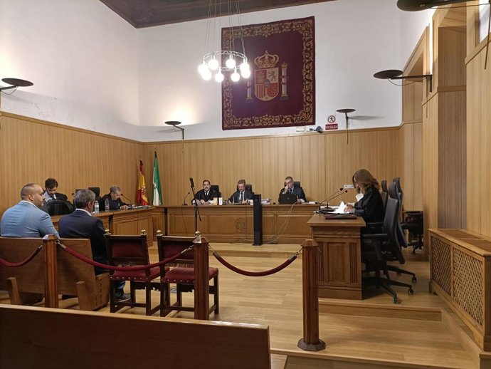 Archivo - Juicio en la Audiencia de Granada el 24 de septiembre de 2024 por el robo de la talla de Santa Margarita que iba a subastarse en Nueva York.