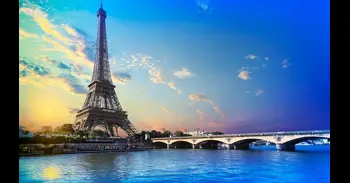 Francia se mantiene como primer destino turístico mundial al recibir 102 millones de visitantes en 2025