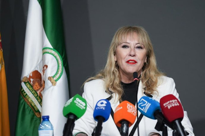 La consejera de Economía, Hacienda, Fondos Europeos y Diálogo Social y portavoz de la Junta de Andalucía, Carolina España.