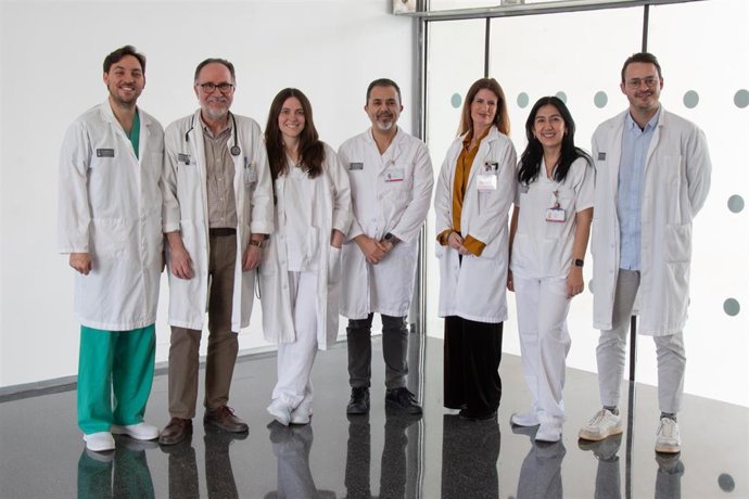 El Hospital de Dénia incorpora una técnica avanzada que permite diagnosticar enfermedades pulmonares "de forma precisa y mínimamente invasiva"