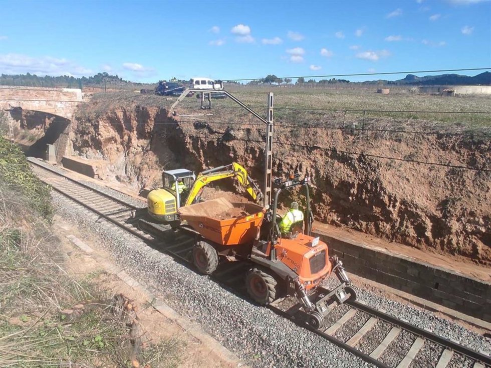 Imagen de trabajos en la red de Rodalies.
