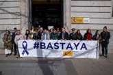 Foto: Minuto de silencio en Delegación de Gobierno por las tres últimas víctimas de violencia machista en Castellón y Madrid