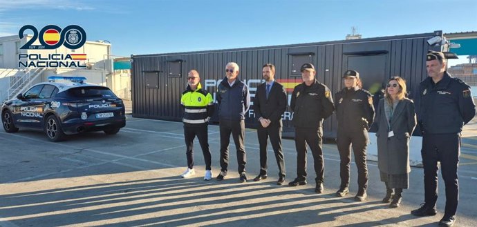 La Policia Nacional rep en el Port de València el nou sistema per al registre de viatgers Entry- Exit System