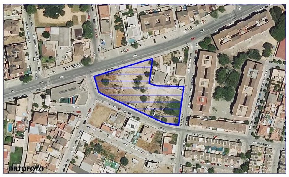 Parcela de la Milagrosa que el Ayuntamiento de Jerez de la Frontera ha sacado a licitación para construir viviendas