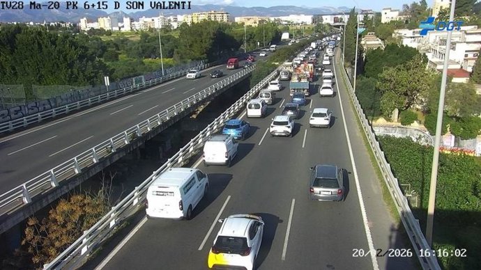 Un accidente en la vía de Cintura provoca retenciones kilométricas