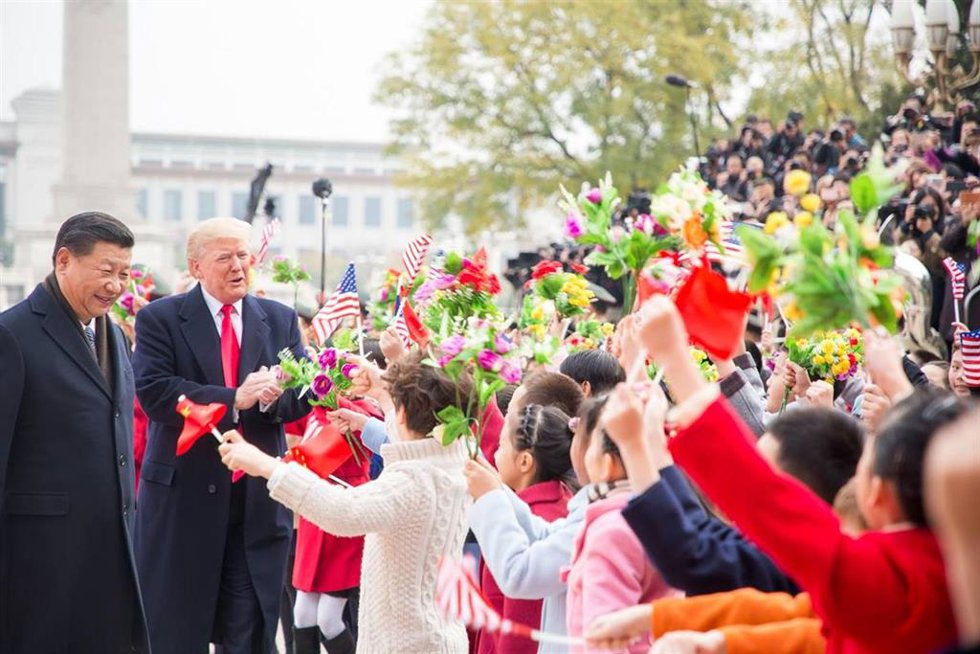 Archivo - Imagen de archivo de una visita oficial de Donald Trump a China, acompañado de Xi Jinping, en 2017