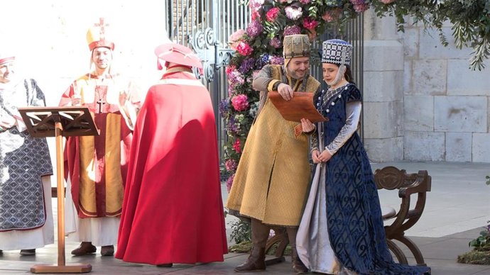 Isabel de Segura se casa con Pedro de Azagra, en Teruel.