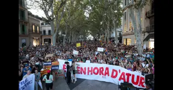 Las entidades contra la masificación turística se reorganizan para "mantener la lucha en la calle" durante todo el año