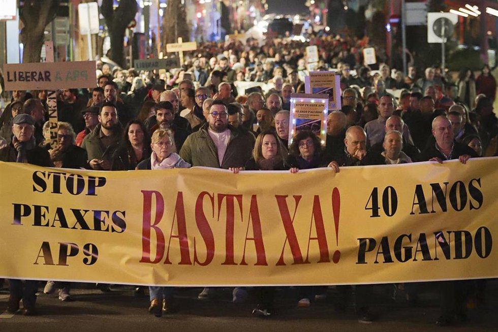 Manifestación en Vigo (Pontevedra) para exigir el rescate de la AP-9 y la supresión de los peajes.