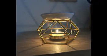 Una mujer de 53 años es trasladada al Hospital San Pedro tras un incendio en su vivienda ocasionado por una vela