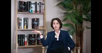 Laurence Debray, biógrafa de Juan Carlos I, ve "insólito" que se le reclame una disculpa: "¿Que se disculpe de qué?"